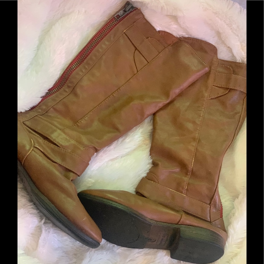 Chic Brown Boots